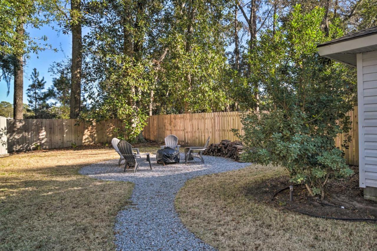 Charming Port Royal Home With Fire Pit And Yard! Экстерьер фото
